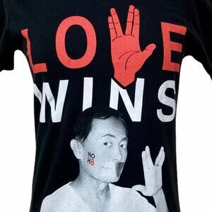 Represent black graphic "Love Wins" tee shirt crew neck short sleeve size medium